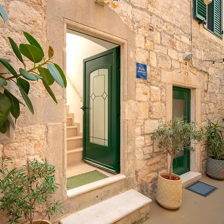 Main Square Loft - Zf Hvar Apartment *