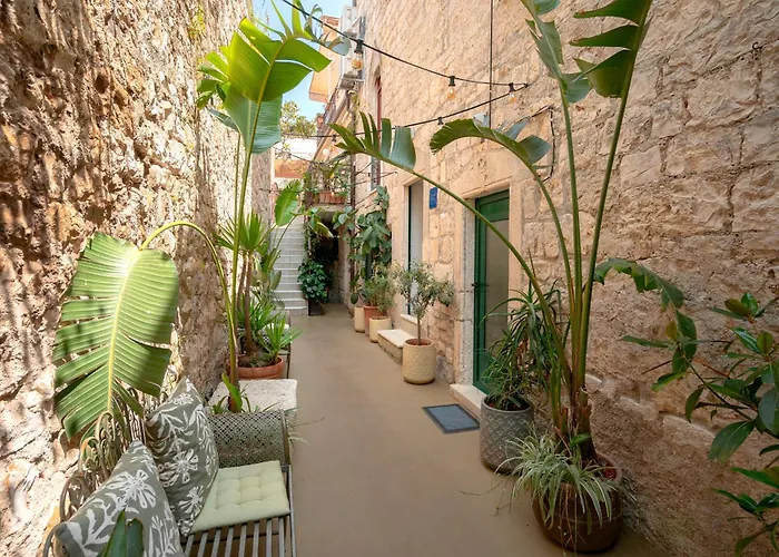 Main Square Loft - Zf Hvar Apartment *