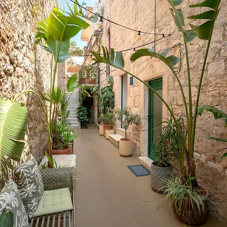 Main Square Loft - Zf Hvar 公寓 *